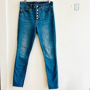 GAP Medium Rise Button Fly Skinny, 10/30 Tall